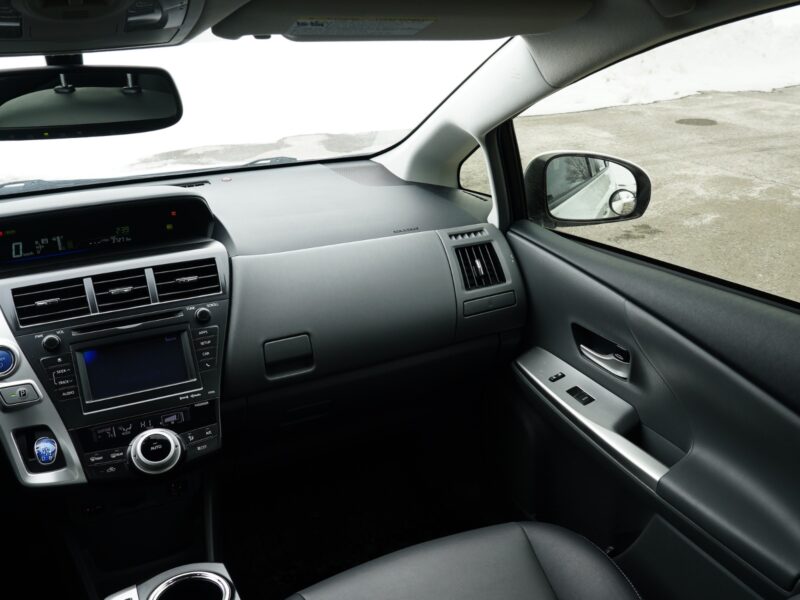 2014 Toyota Prius V