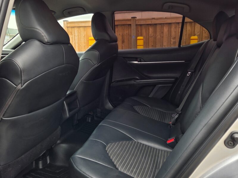 2019 Camry SE