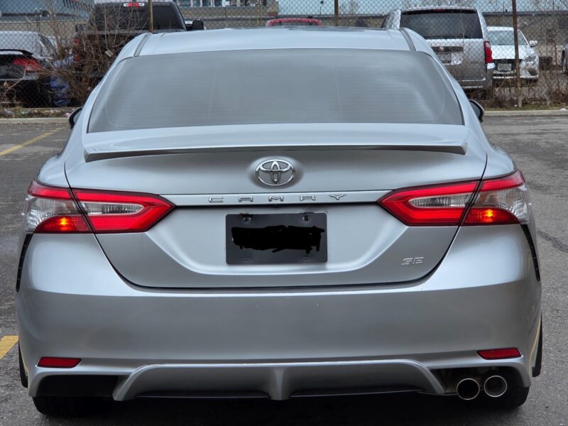 2019 Camry SE