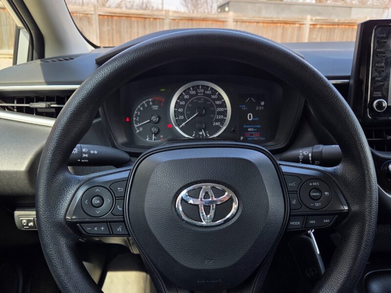 2022 Toyota Corolla LE